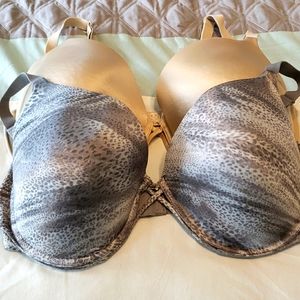 Bundle of 2 38DD Maidenform Multiway bra